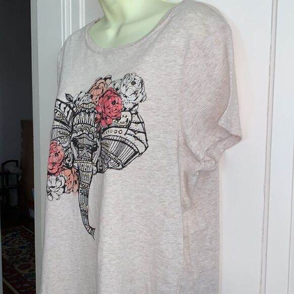 NWOT I Jeans by Buffalo  blingy elephant T-shirt - Picture 3 of 8